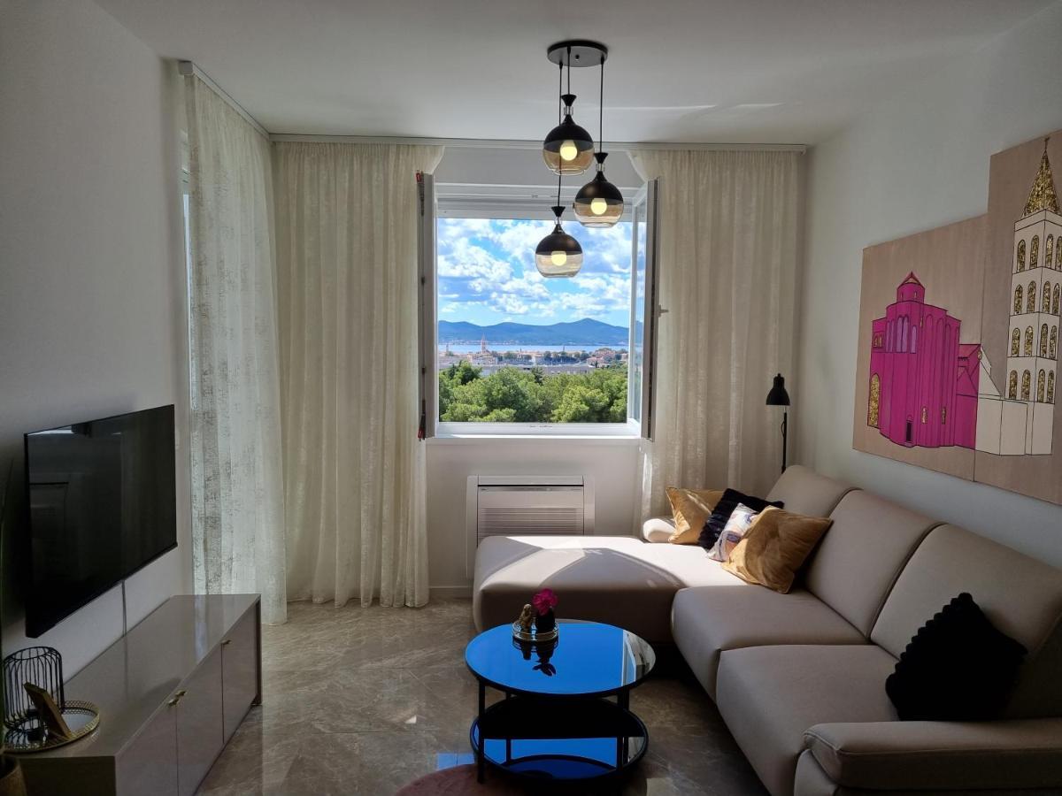 Apartment "50 Shades" With Balcony And Free Parking In The Garage 扎达尔 外观 照片