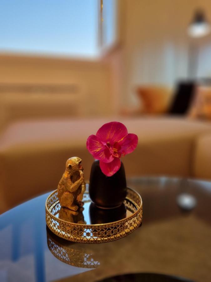 Apartment "50 Shades" With Balcony And Free Parking In The Garage 扎达尔 外观 照片