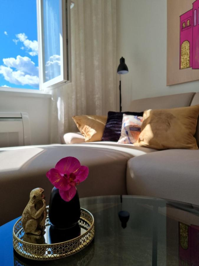 Apartment "50 Shades" With Balcony And Free Parking In The Garage 扎达尔 外观 照片