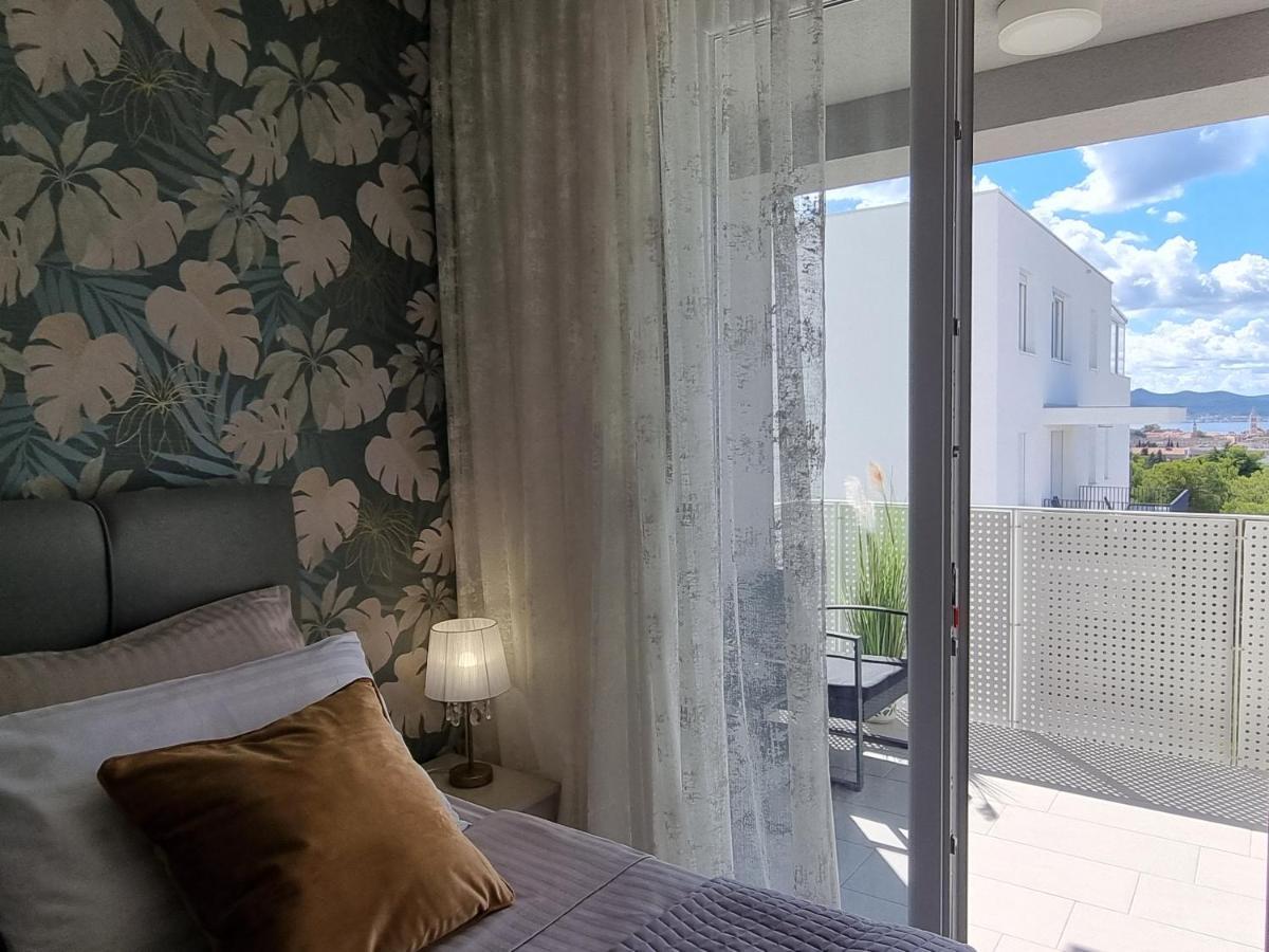 Apartment "50 Shades" With Balcony And Free Parking In The Garage 扎达尔 外观 照片